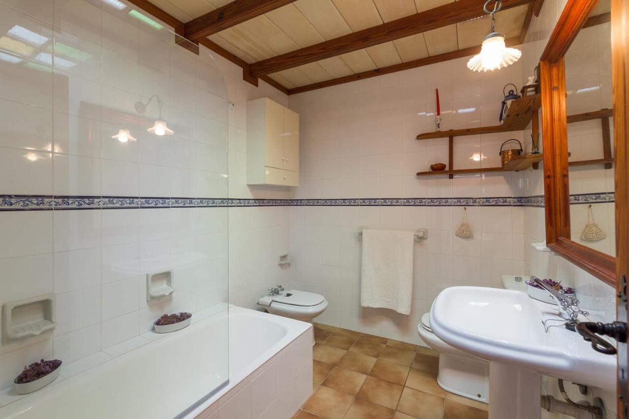 Es Pujols Vila Campanet Exterior foto