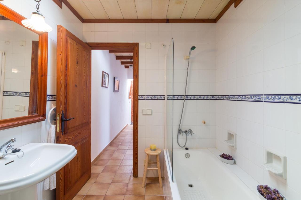 Es Pujols Vila Campanet Exterior foto