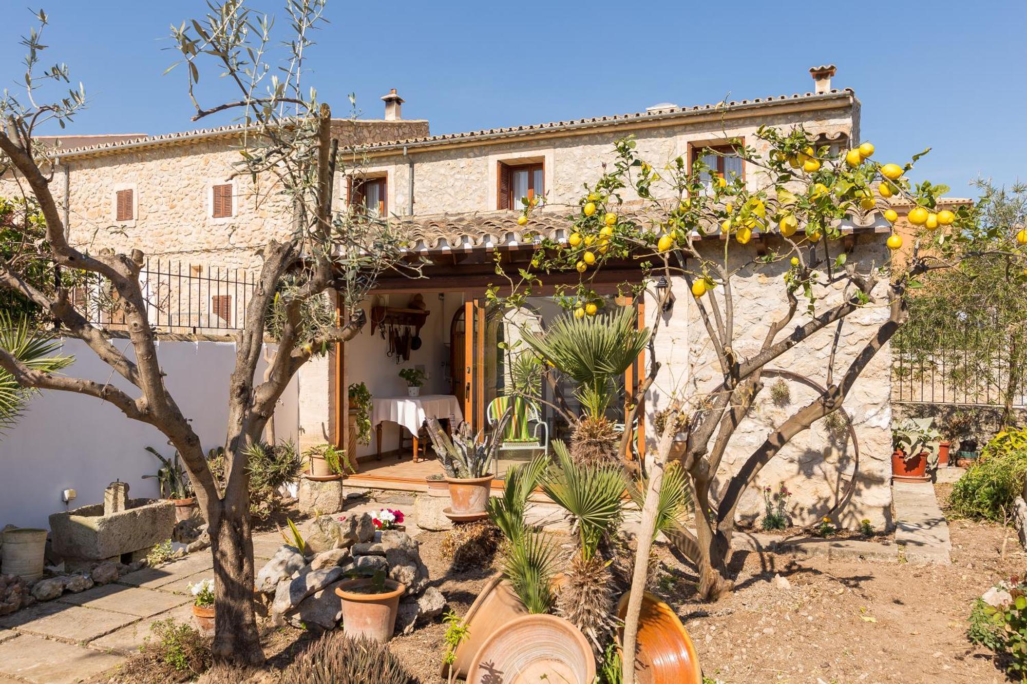Es Pujols Vila Campanet Exterior foto
