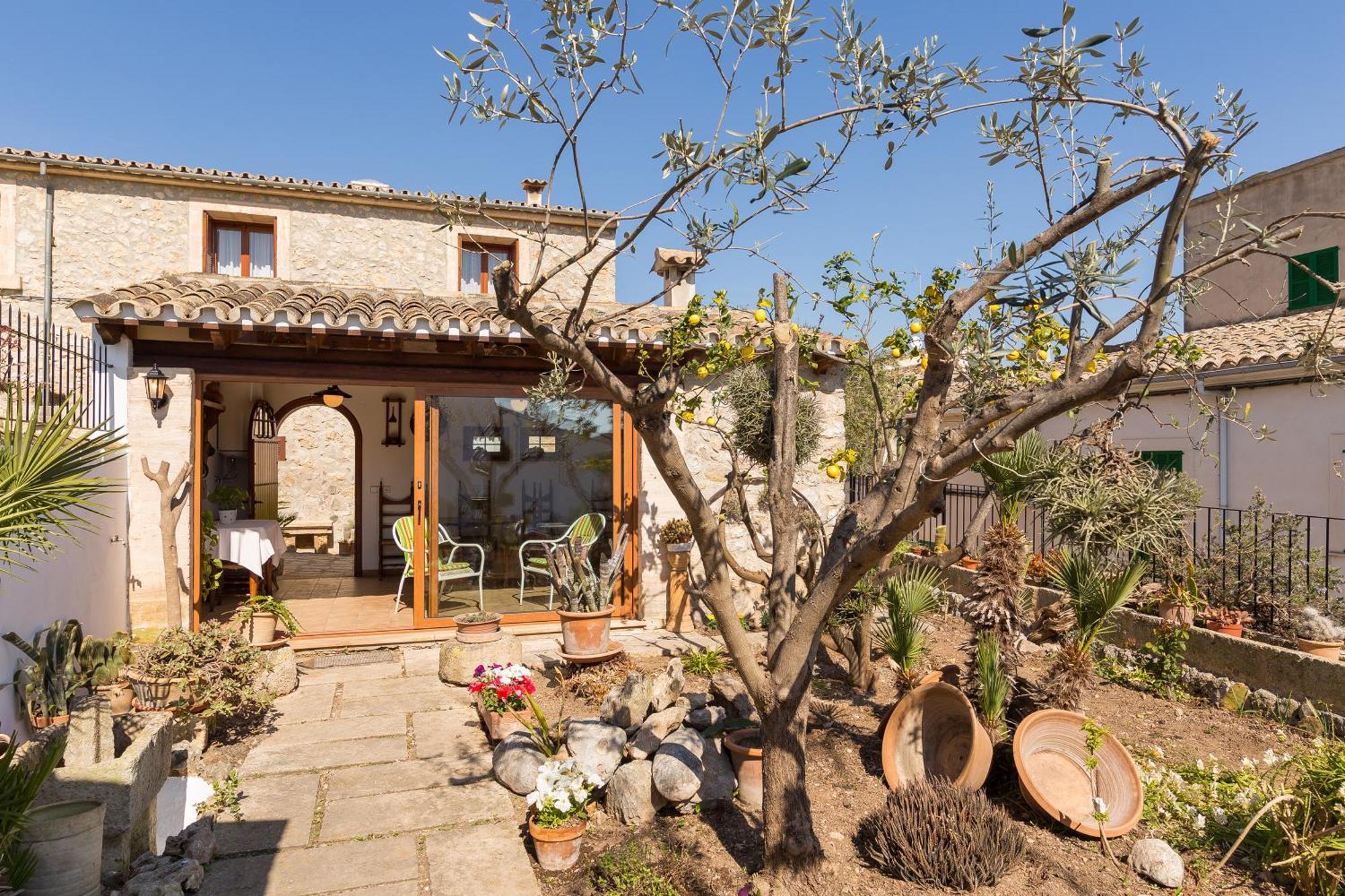 Es Pujols Vila Campanet Exterior foto