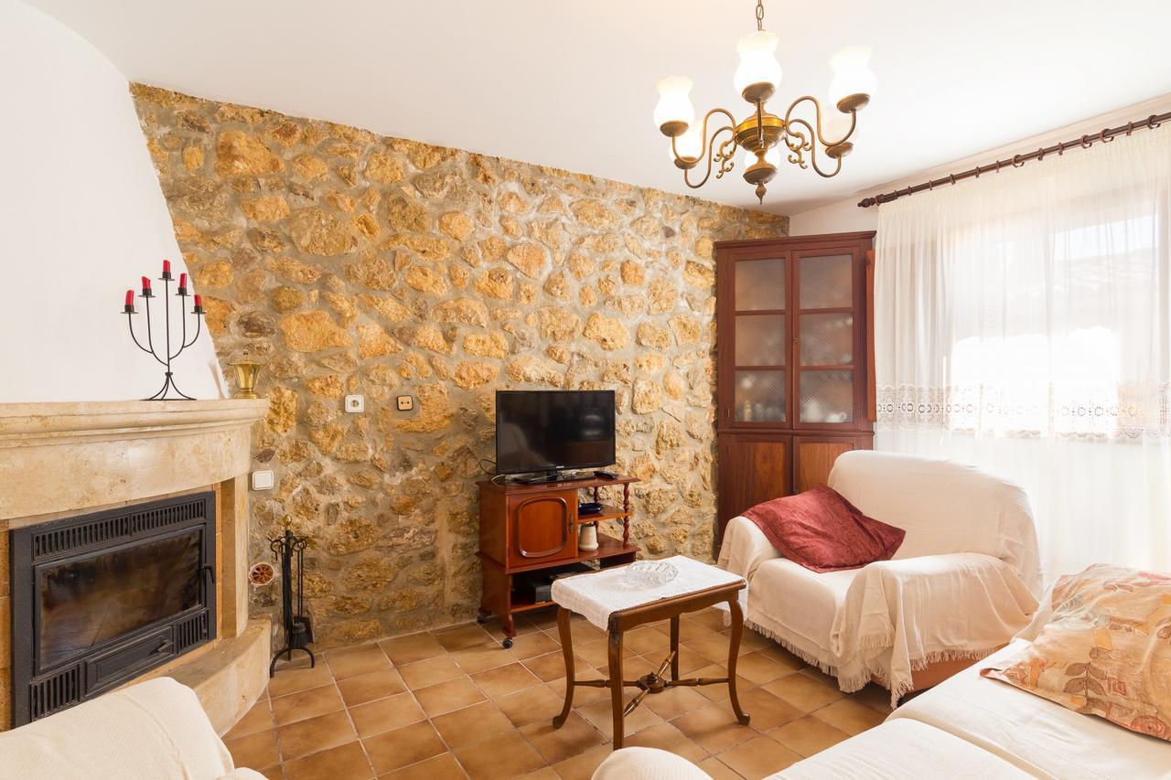 Es Pujols Vila Campanet Exterior foto