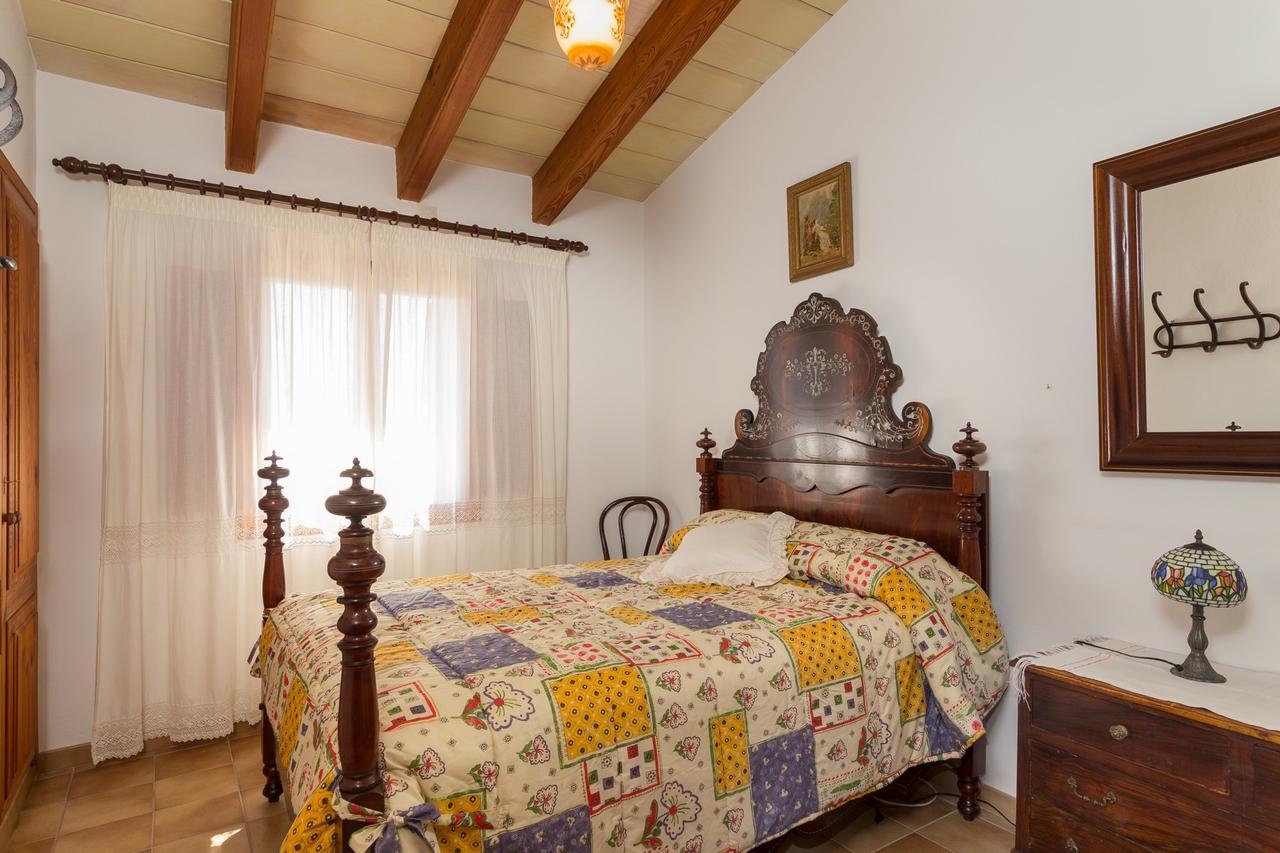 Es Pujols Vila Campanet Exterior foto